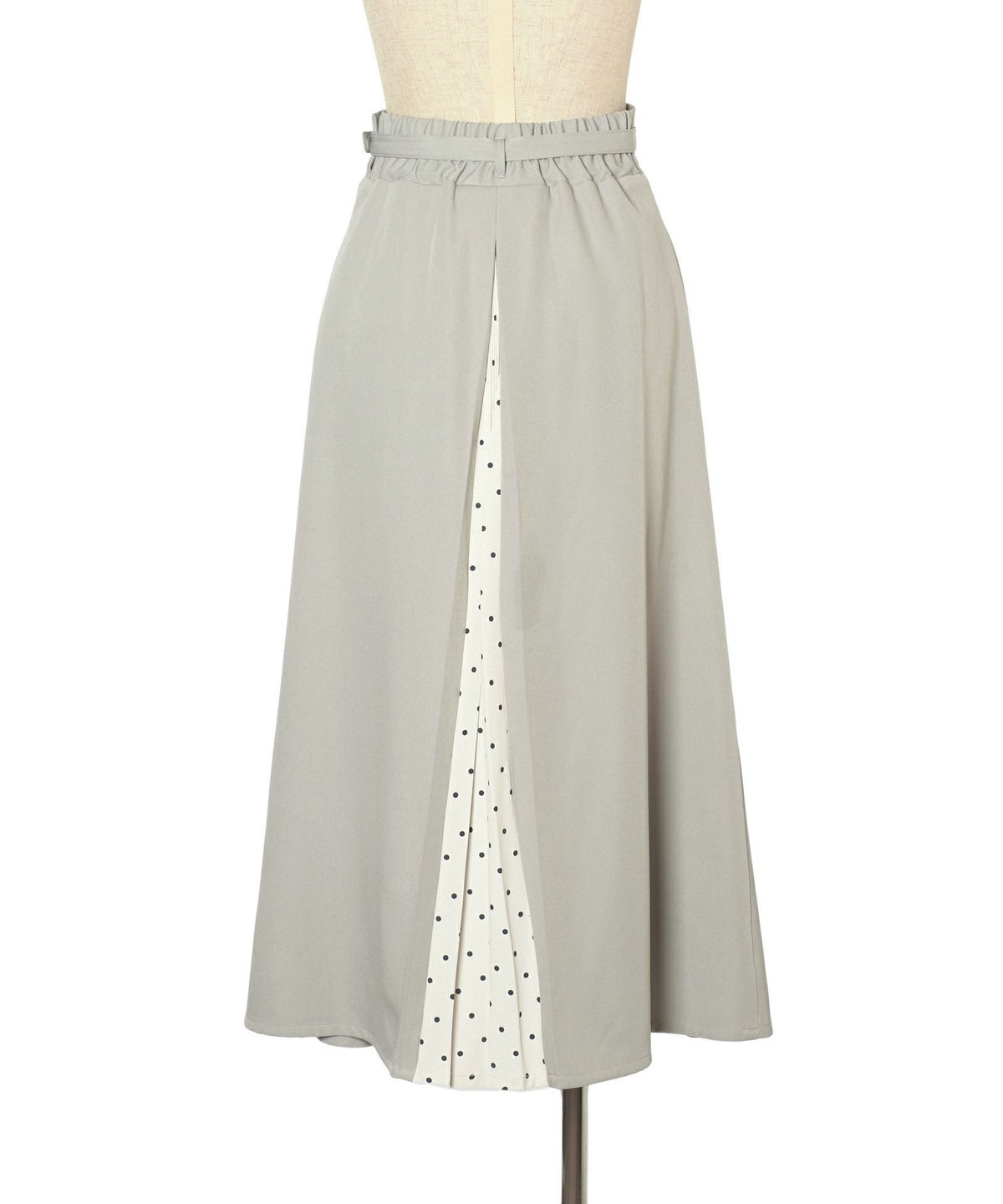 バック (light gray)