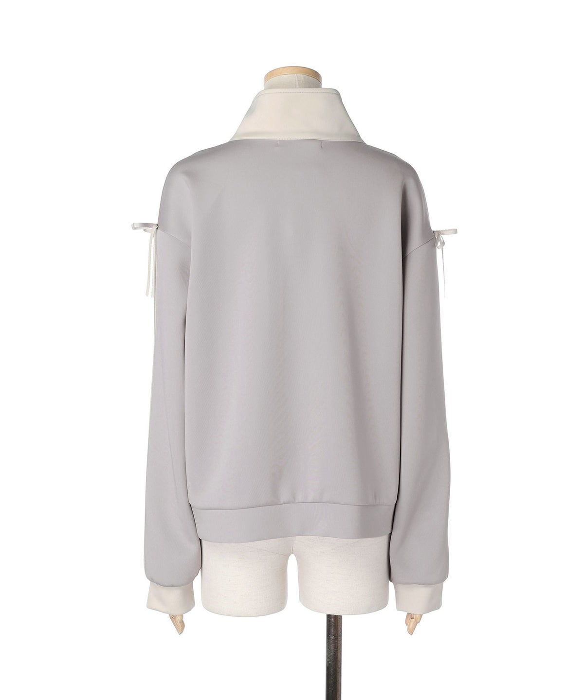 バック (light gray)