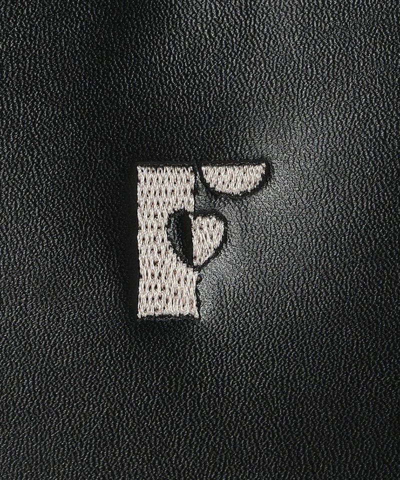 ロゴ刺繍 (ivory)