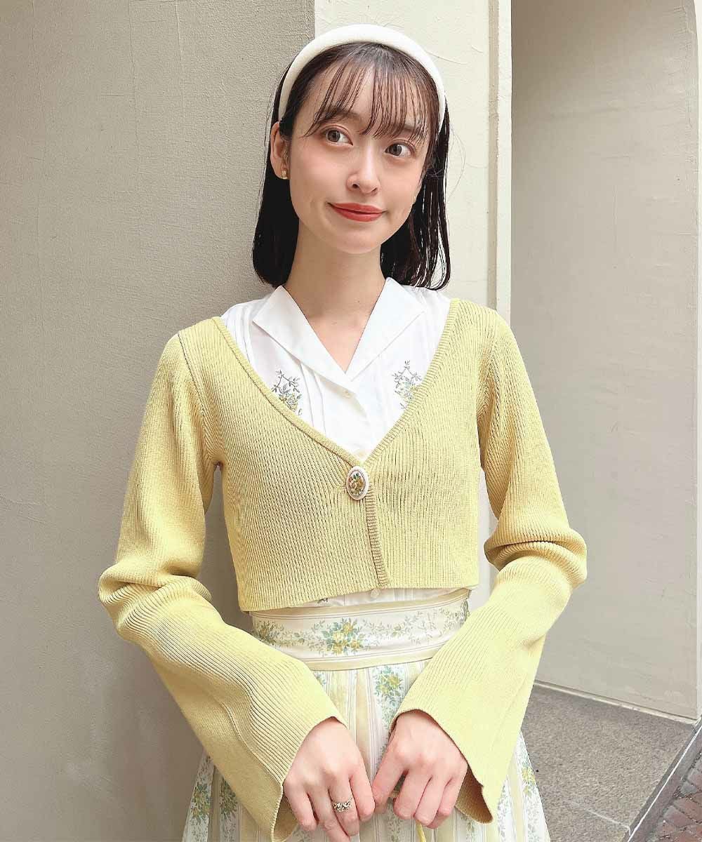 □フラワーカメオ釦ショートニットカーディガン/an another angelus