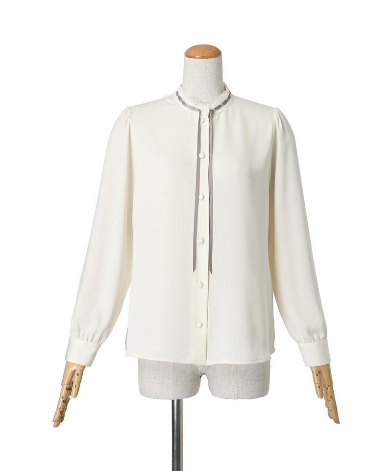 リボンをほどいた状態 (off white)