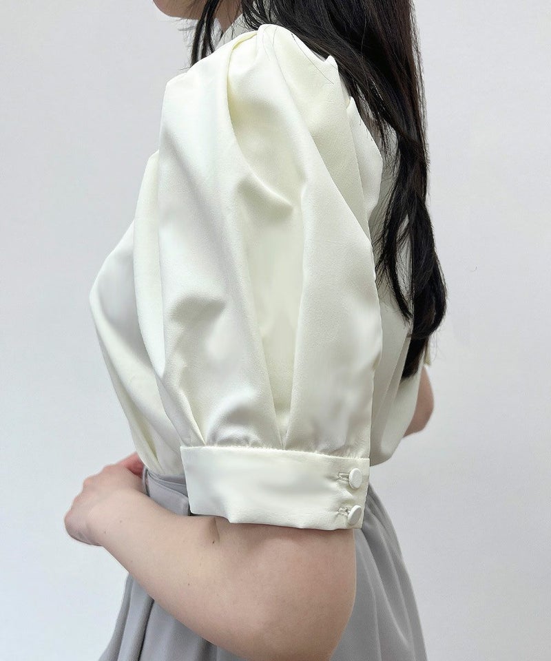 ivory×blue / 157cm / タイを取り外した状態