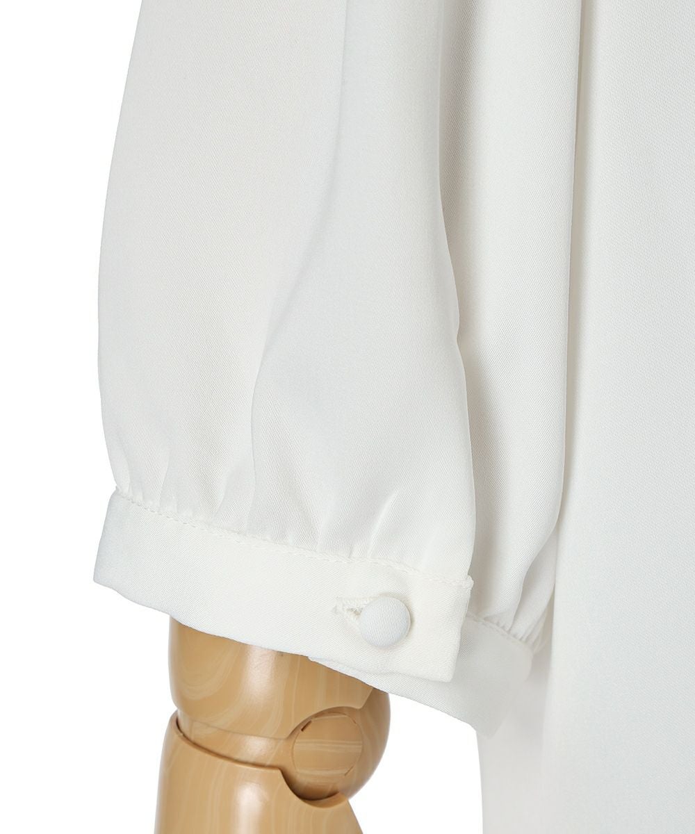 袖元 (off white)