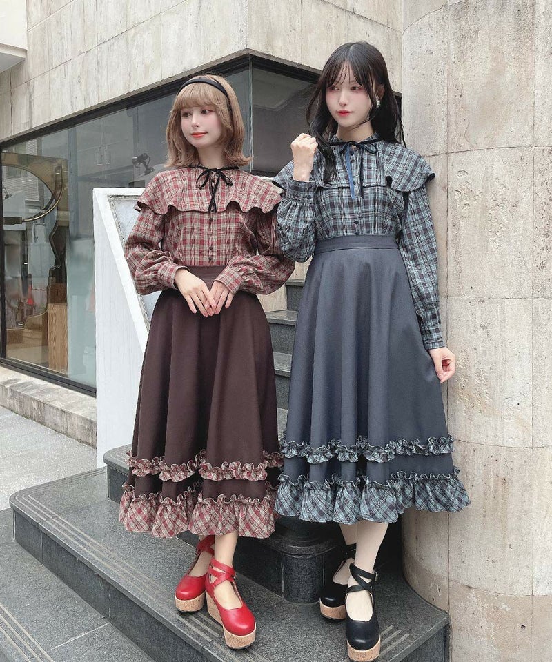 左：brown×red / 152cm, 右：navy×blue / 157cm