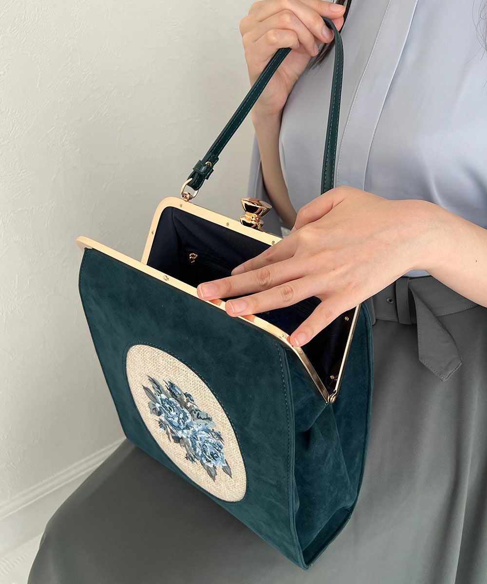 □カメオローズ刺繍スクエアがま口バッグ/an another angelus