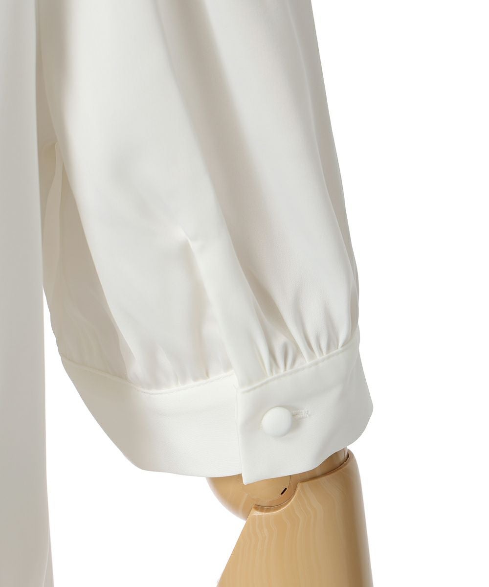 袖元 (off white)
