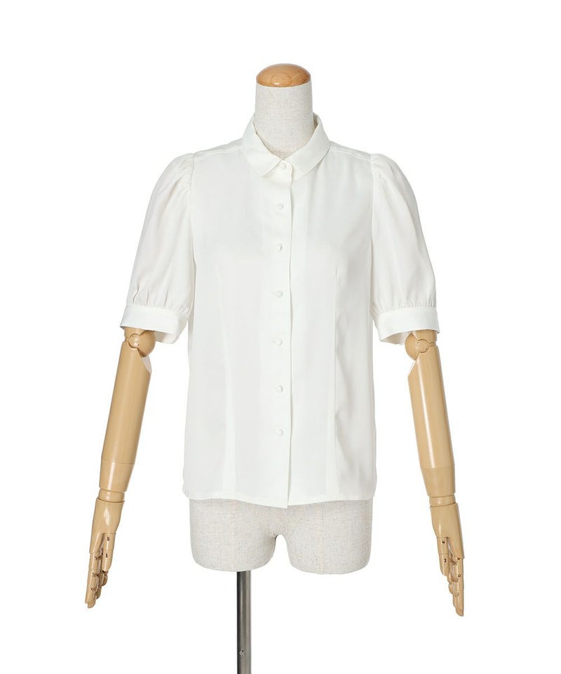 タイを外した状態 (off white)