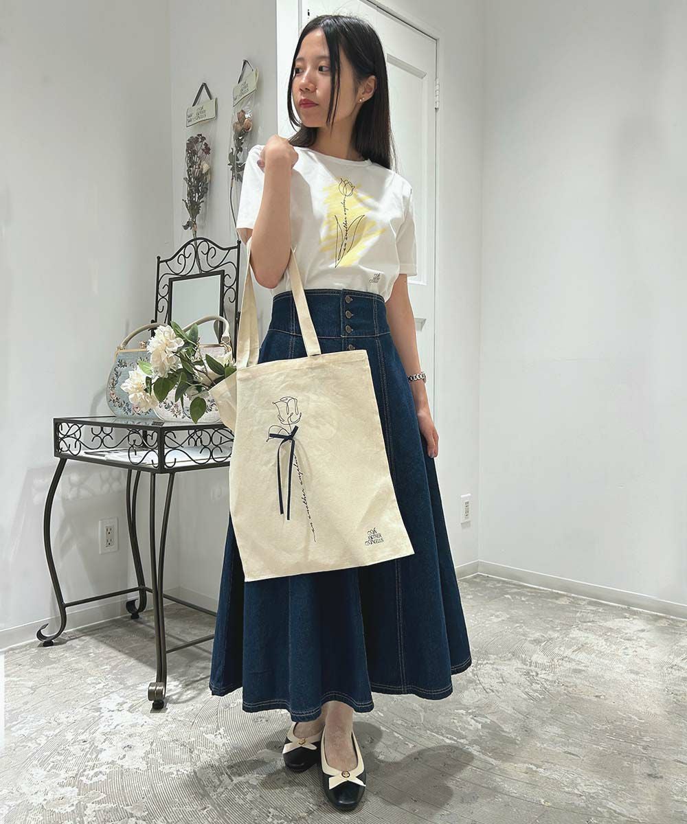 花【試着のみ】F i.n.t スカート+ブラウス 全方位 好印象】フェミニンブラウス×ビットタイトスカート セット