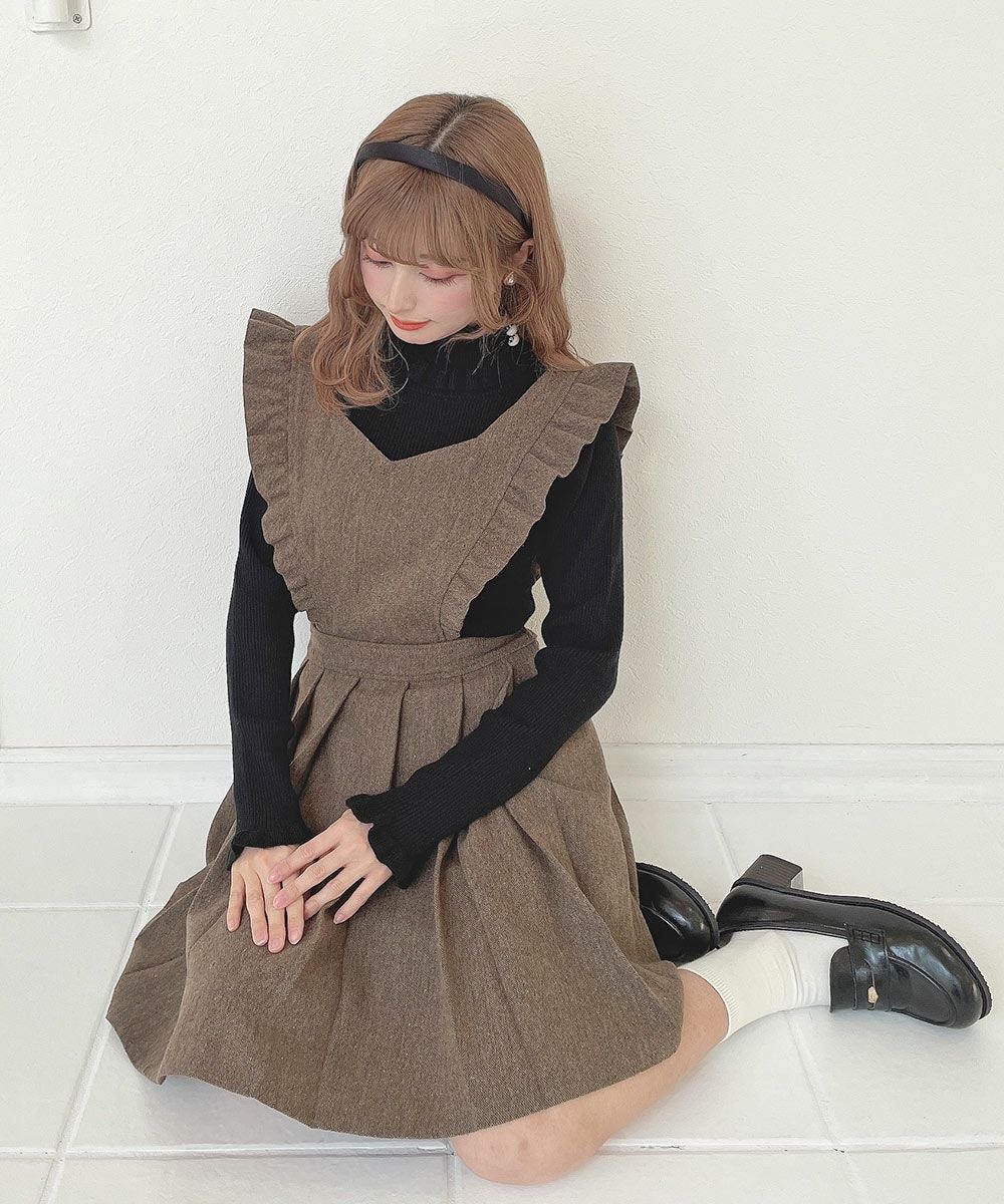 【N°21】17A-A002-7010b ショルダーフリル タートルネック長袖ニットセーター セール】 【OUTLET】リブフリルタートルネックセーター （ニット