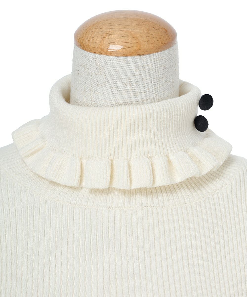 襟 (off white)