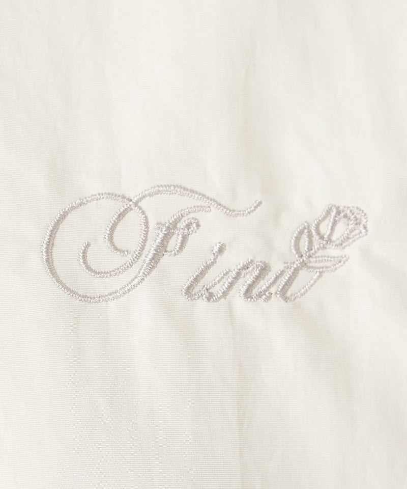 ロゴ刺繍 (off white)