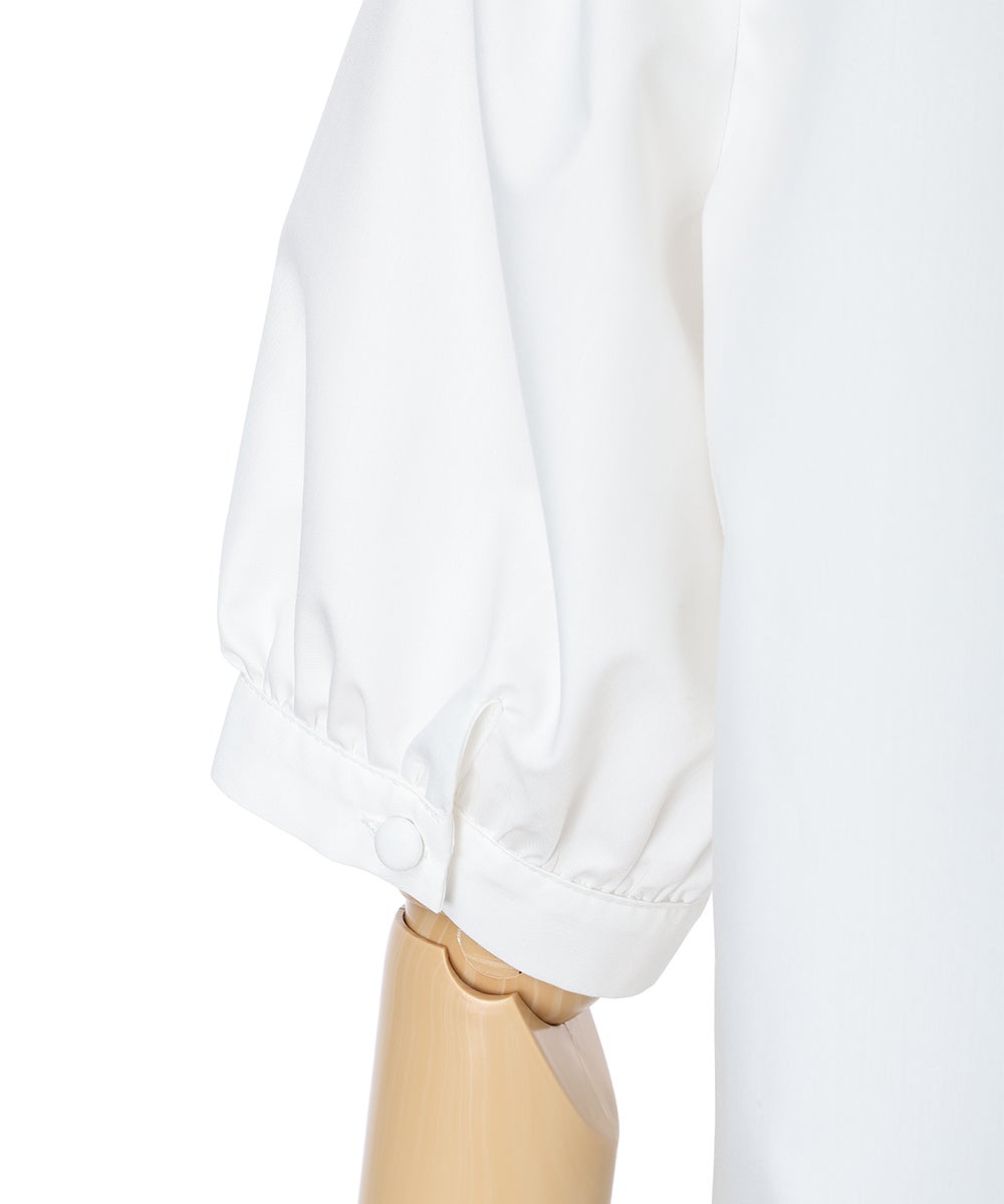 袖元 (off white)