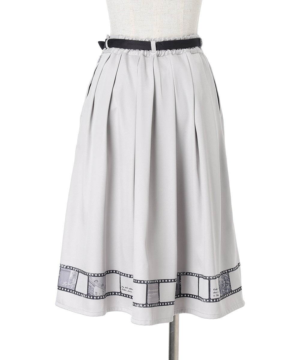 バック (light gray)