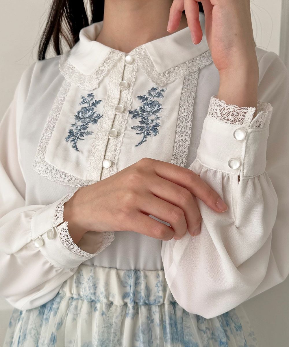 レース使いヨークローズ刺繍ブラウス/an another angelus [57BF02j002