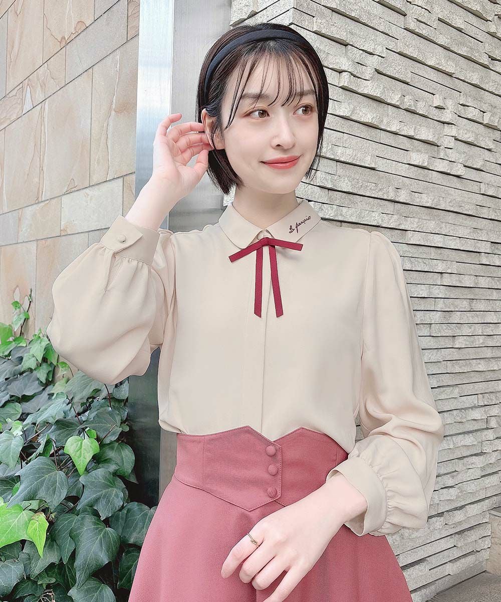 リボンタイ付きロゴ刺繍衿長袖ブラウス/F i.n.t [57AF02j001] | F