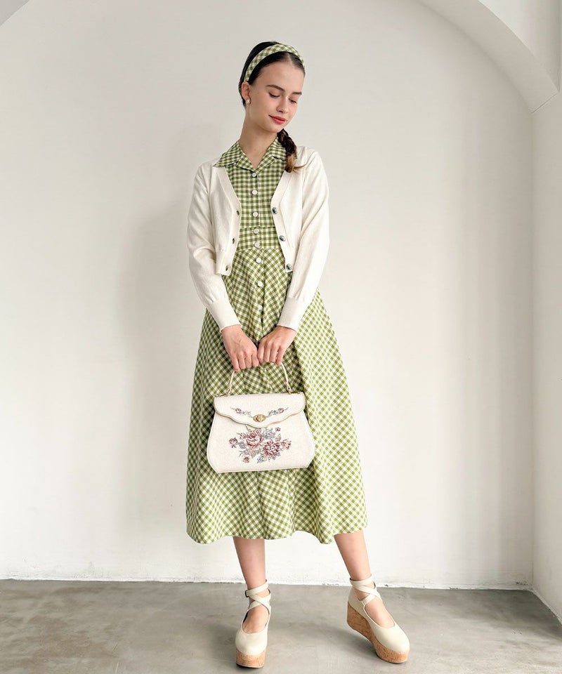 light green×white / 171cm / カーディガン着用