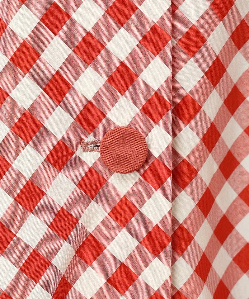 釦アップ (red×white)