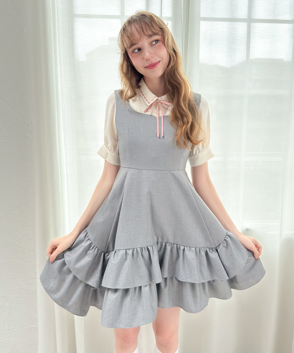 大好評・再々入荷】ボリュームフリルヘムミニジャンパースカート/F