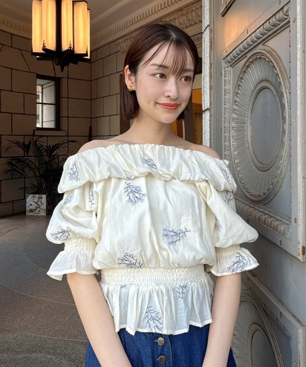 ivory / 165cm / オフショルにした状態
