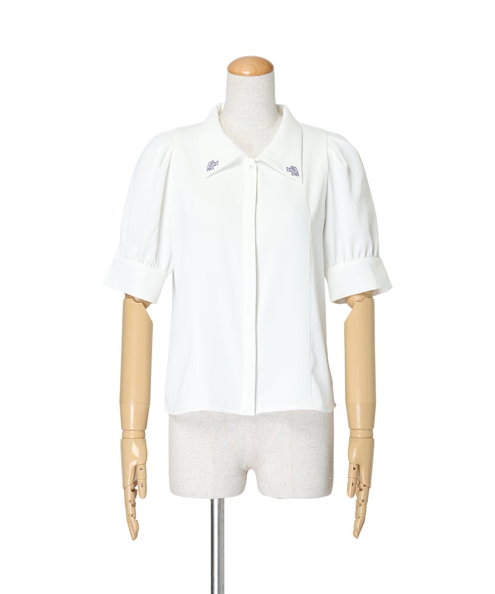 タイを外した状態 (off white)