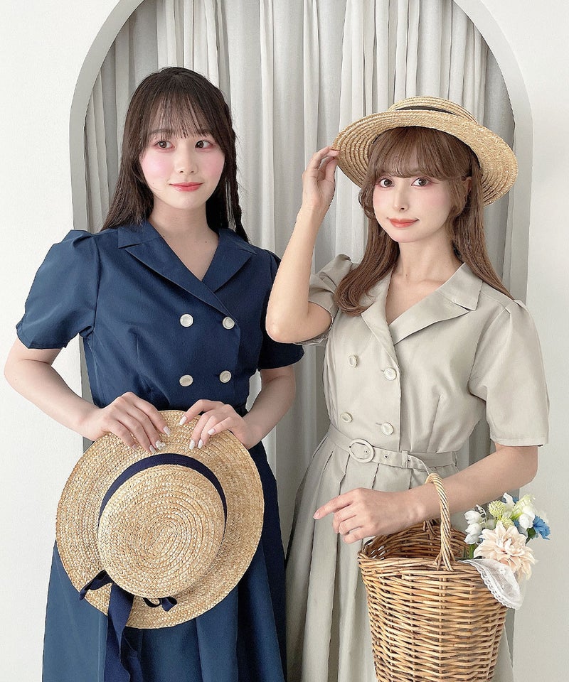 左：navy,右：green