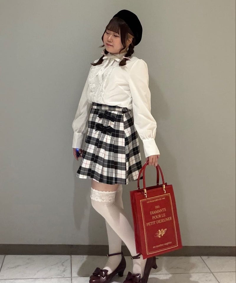 off white / 146cm