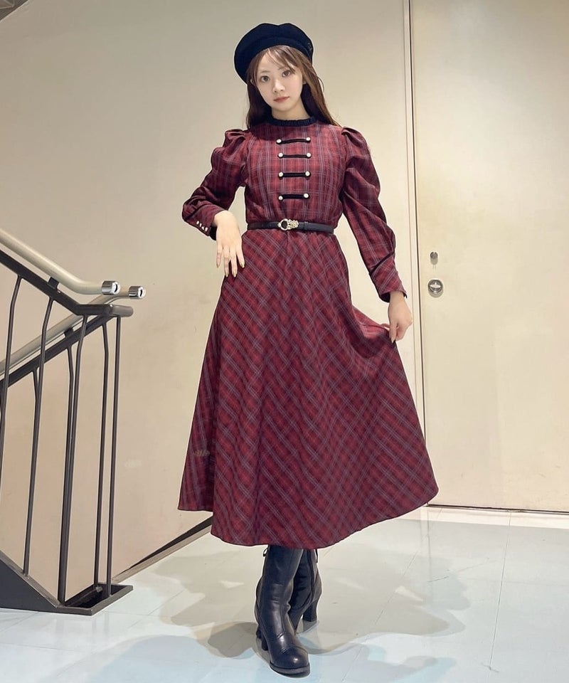 red / 159cm