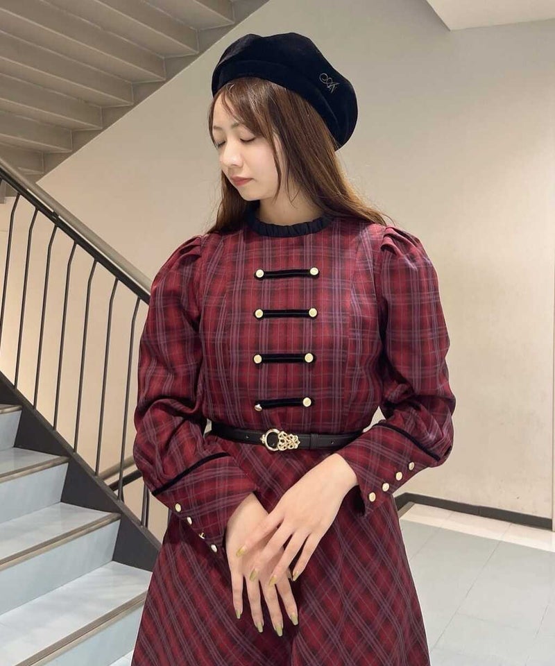 red / 159cm