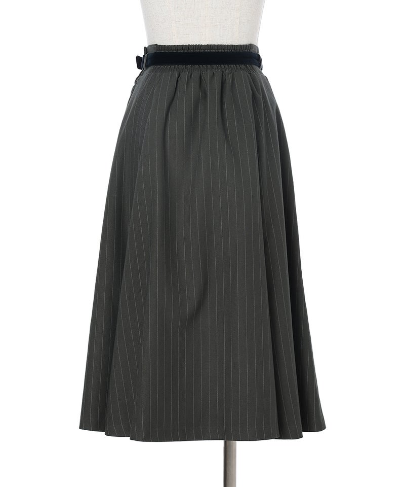 バック (dark green)