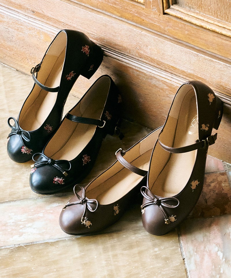 左：black,右:brown