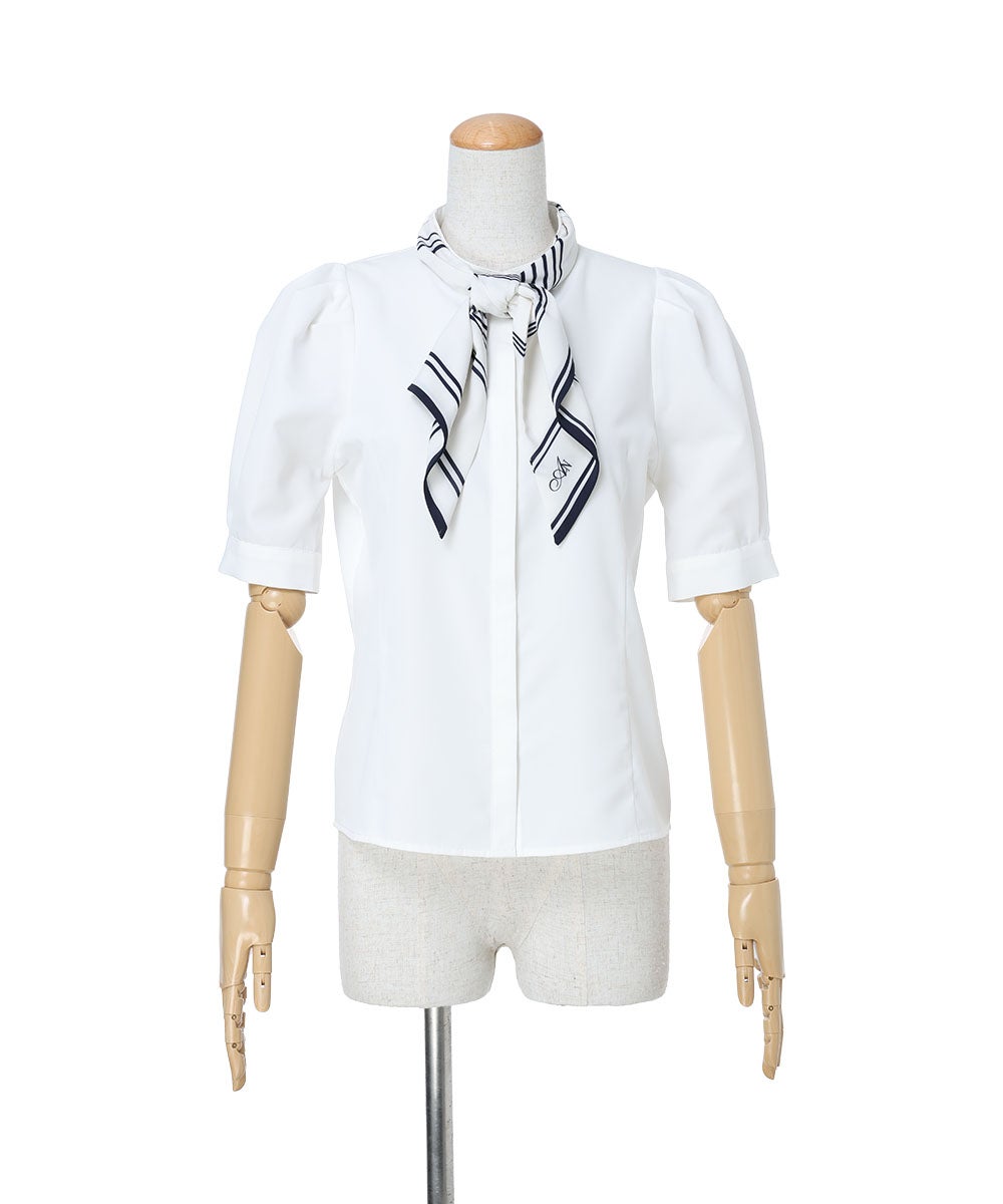 スカーフを前にした状態 (off white×navy)
