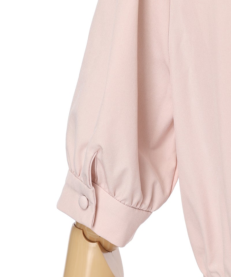 袖 (light pink)