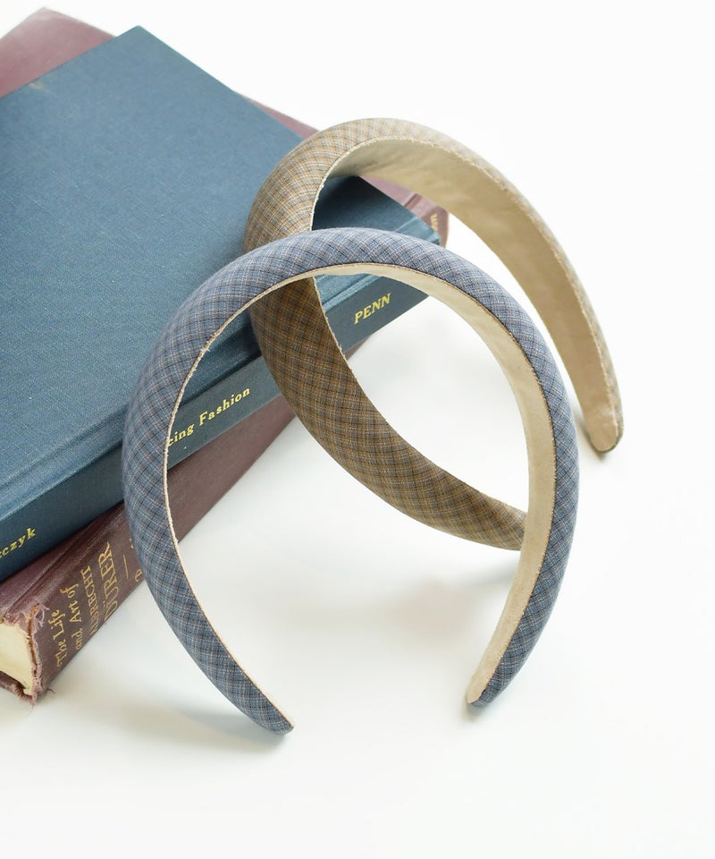 左：blue gray,右：beige
